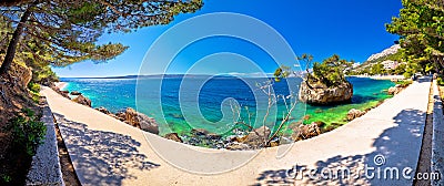 Idyllic islet on Punta Rata beach in Brela panoramic view Stock Photo