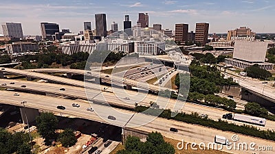 Im Stadtzentrum gelegene Stadt-Skyline Atlantas Georgia Rush Hour Traffic Dusk stock video footage Im Stadtzentrum gelegene Stadt-Skyline Atlantas Georgia Rush Hour Traffic Dusk stock video footage