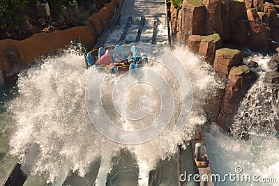 Immerse yourself in the highest fall of this type of attractions, in theme parks of the world i Editorial Stock Photo