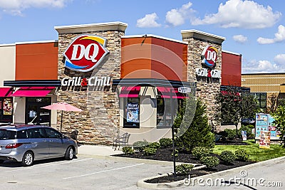 Indianapolis - Circa August 2016: Dairy Queen Retail Fast Food Location. DQ is a Subsidiary of Berkshire Hathaway III Editorial Stock Photo