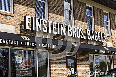 Indianapolis - Circa September 2016: Einstein Bros. Bagels Quick-Casual Restaurant III Editorial Stock Photo