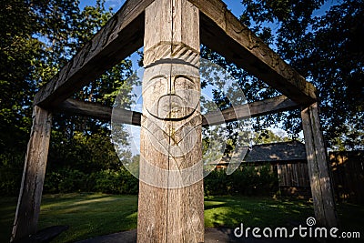 Indigenous wooden carving art, Fort Langley Stock Photo