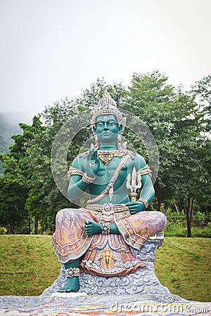 Indra statue - Green giant important religious Buddhist landmarks and Hindu brahmin Stock Photo