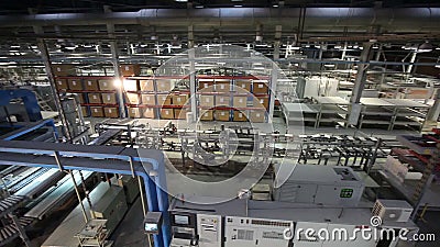 Industrieel binnenland, productie van keramische tegels, modern fabrieksbinnenland, transportband, Tijdoverlappingen, Industriële stock videobeelden Industrieel binnenland, productie van keramische tegels, modern fabrieksbinnenland, transportband, Tijdoverlappingen, Industriële stock videobeelden