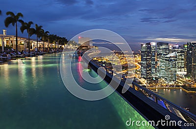 Infinity pool on top of Marina Bay Sands Hotel Stock Photo