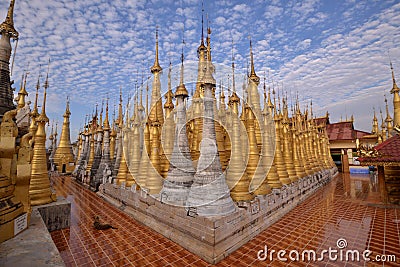 Inlay Shwe Inn Tain Myanmar In Dein Stupas Stock Photo