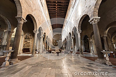 Inside the San Frediano Church in Lucca, Italy Stock Photo