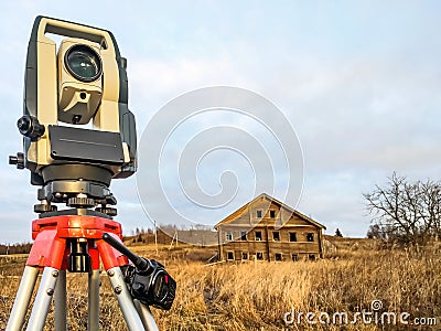 Instrument geodetic instrument device with radio station in field Stock Photo