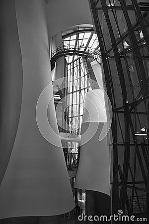 Interior del Museo Guggenheim en Blanco y Negro Editorial Stock Photo