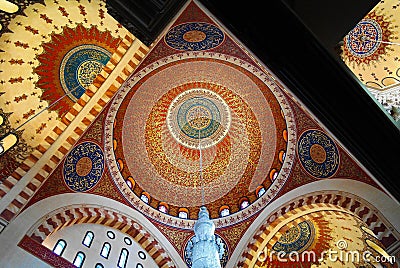 Interior view to mosaic ceiling of Mohammad Al-Amin Mosque, Beirut, Lebanon Stock Photo