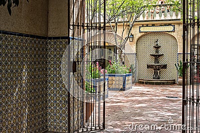 Inviting passage, Tlaquepaque in Sedona, Arizona Stock Photo