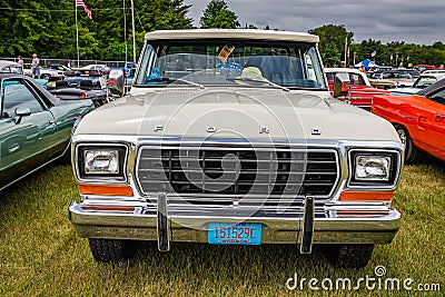 1979 Ford F250 Ranger XLT Camper Special Editorial Stock Photo