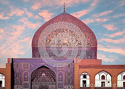 Iran. Persia. Isfahan. Dome of Sheikh Lotfollah Mosque at Naqsh-e Jahan square in Isfahan. 17th century. Stock Photo