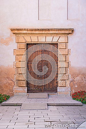 Islamic style walls and door in the Alhambra, Granada, Spain Stock Photo
