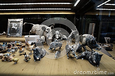 italyan realistic animal miniature statues, made from silver and gold, luxury products, jewlery Editorial Stock Photo