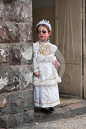 JERUSALEM, ISRAEL - MARCH 15, 2006: urim carnival in the famous ultra-orthodox quarter of Jerusalem - Mea Shearim. Editorial Stock Photo