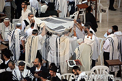 : Jewish man celebrate Simchat Torah Editorial Stock Photo