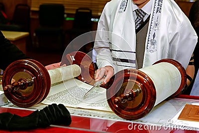 Jewish man dressed in ritual clothing Stock Photo