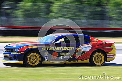 John Edwards races the Chevy Camaro Editorial Stock Photo