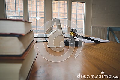 judge gavel & house model. estate law & property auction concept Stock Photo