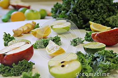 Juicing ingredients Kale, apple, ginger Stock Photo