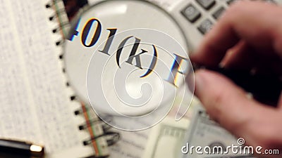 401k το σχέδιο προσέχουν με πιό magnifier 401k το σχέδιο προσέχουν με πιό magnifier