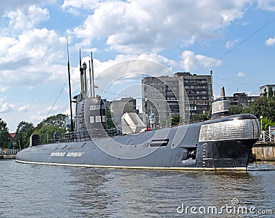 KALININGRAD, RUSSIA. The B-413 submarine lies alongside Museum of the World Ocean Editorial Stock Photo