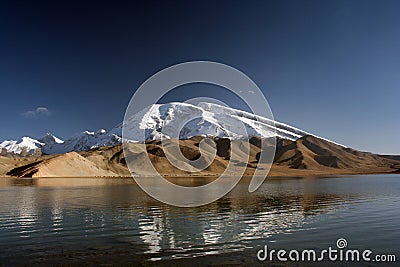 Karakul lake, alpine azure lake in China Stock Photo
