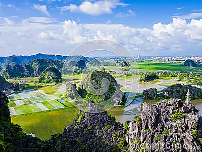 Karst formations and rice paddy fields in Tam Coc, Ninh Binh province, Vietnam Stock Photo