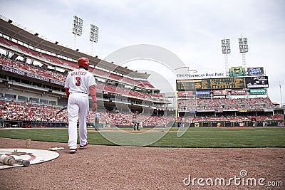 Ken Griffey, Jr. surveys the field Editorial Stock Photo