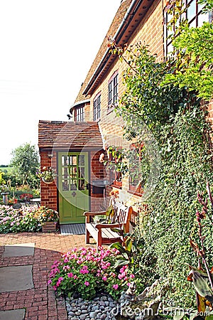 Kent oast cottage and garden Stock Photo
