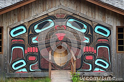 Ketchikan, Alaska: The exterior of the clan house at Potlatch Totem Park Stock Photo