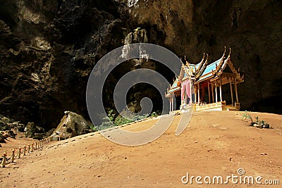 Khuha Kharuehat Pavilion, Phraya Nakhon Cave, Khao Sam Roi Yot National Park, Thailand Stock Photo