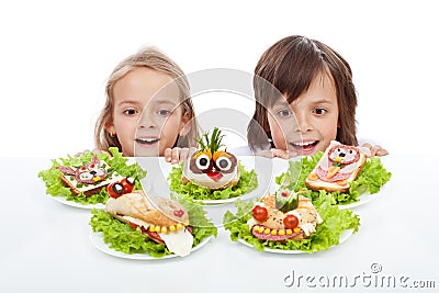 Kids discovering the the healthy sandwich alternative Stock Photo