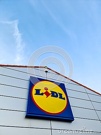 Kiel, Germany - 01. April 2024: The logo of the Lidl discount chain on a store Editorial Stock Photo