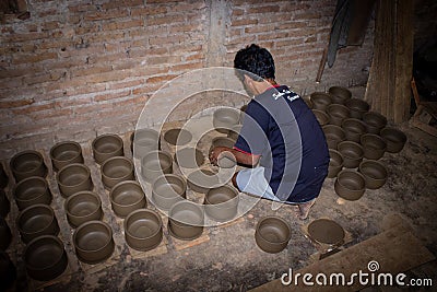 Klaten, Indonesia - 10 October 2020, craftsmen pottery is making pottery in the handicraft village of Bayat, Klaten, Indonesia. Editorial Stock Photo