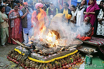 The fire ritual [Homa] performed by the Hindu devotees in an religious occasion Editorial Stock Photo