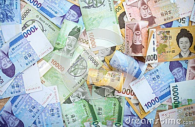Korean currency , Many Korean bank notes Placed on the table Stock Photo