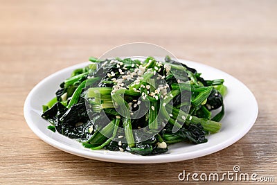 Korean spinach salad (Sigeumchi namul) Stock Photo