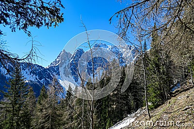 Kosmatitza - Panoramic view of Karawanks mountain range on sunny day in Carinthia, Austria Stock Photo