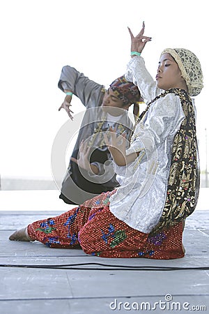 Kulintang Ensemble Dancers Editorial Stock Photo