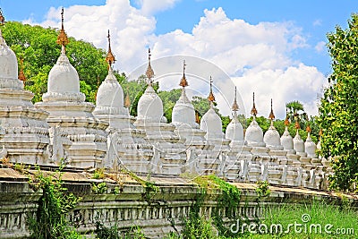 Kuthodaw Pagoda, Mandalay, Myanmar Stock Photo