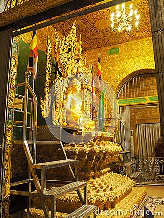Kyaikpawlaw buddha image at Kyikpawlaw Pagoda, Kyaikhto, Myanmar Editorial Stock Photo