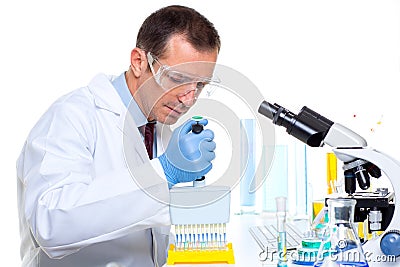 Laboratory scientist using a multi channel pipette Stock Photo