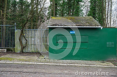 Laeken, Brussels Capital Region, Belgium - Abandonned green foodstall in the Laeken city park Stock Photo