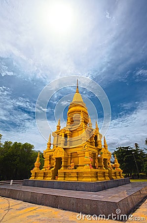 Laem Sor Pagoda (golden pagoda) at Koh Samui Stock Photo