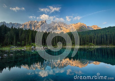 Lake with mountain forest landscape, Lago di Carezza Stock Photo