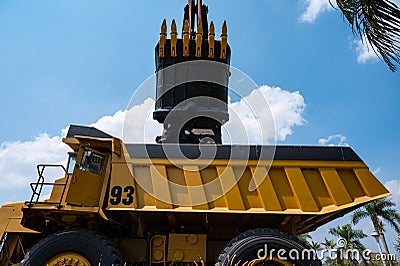 LAMPANG, THAILAND - March 5, 2020 : Old Heavy Machine in Mae Moh Mine Editorial Stock Photo