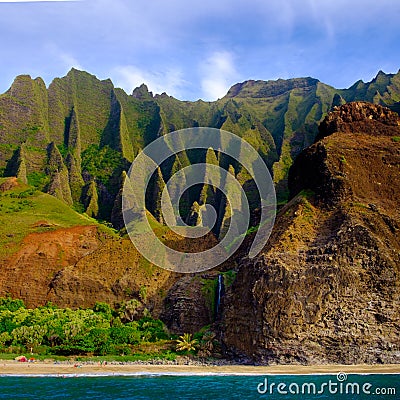 Landscape view of Na Pali cliffs and the beach, Kauai Stock Photo