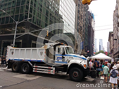 Police Truck, NYPD Security, NYC, NY, USA Editorial Stock Photo